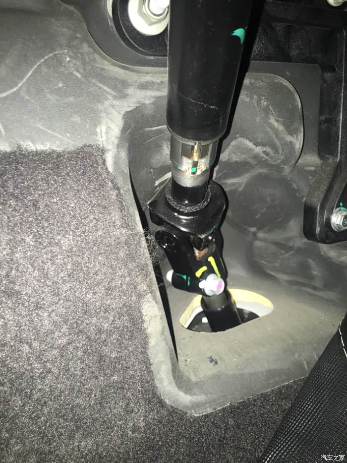 关于方向盘转向杆的问题