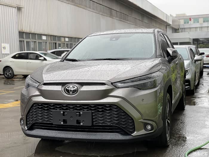 【图】丰田新配色 沙漠金 这个颜色你喜欢吗_锋兰达论坛_汽车之家论坛