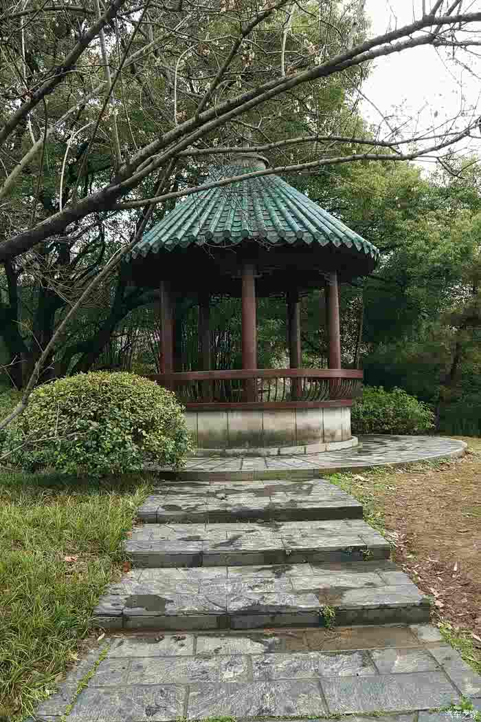 一日小游行走东湖看寓言雕塑园