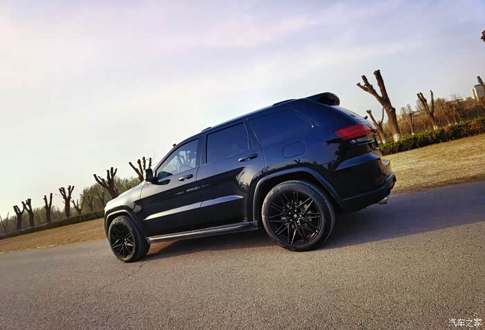 【图】出一套大切定制轮毂_大切诺基论坛_汽车之家论坛