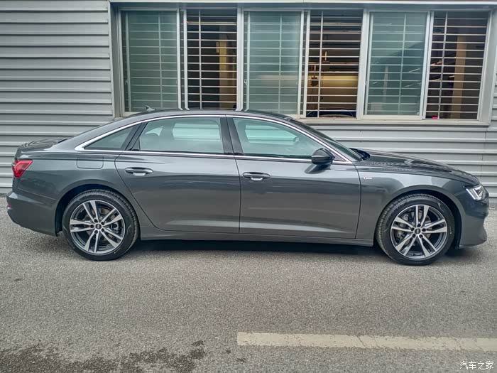 天云灰要提车了图片给大家参考