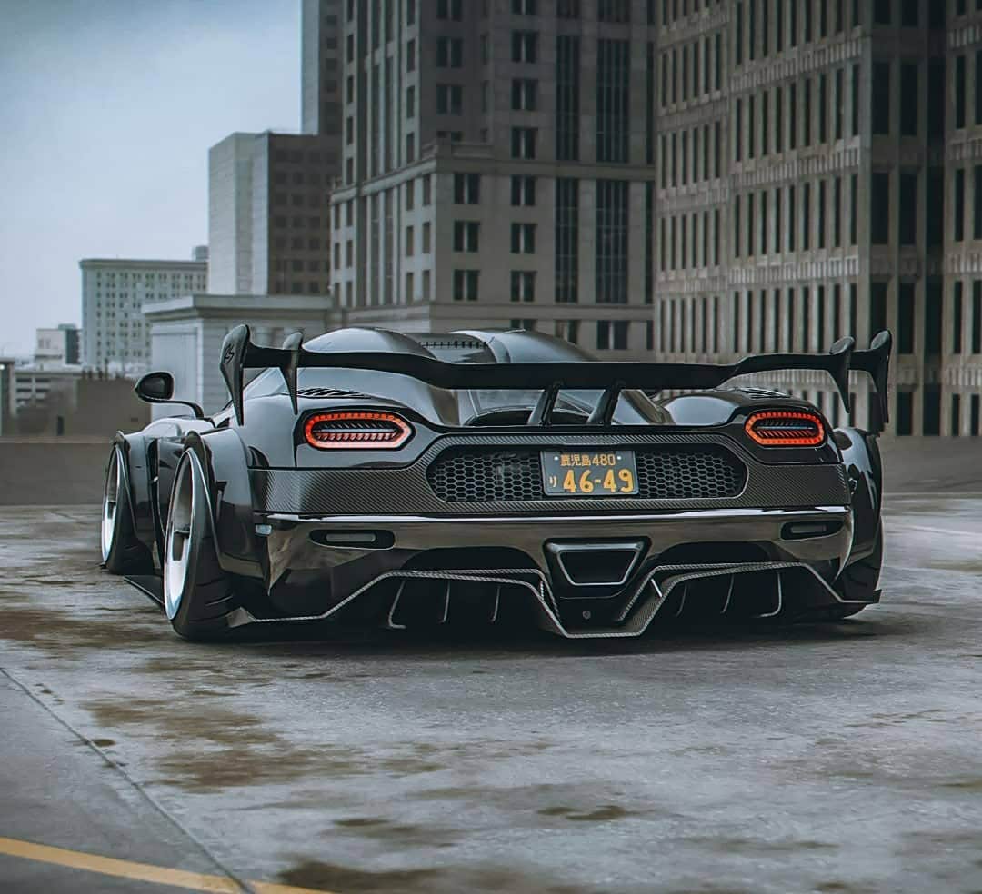 改装的宽体科尼赛克agerars