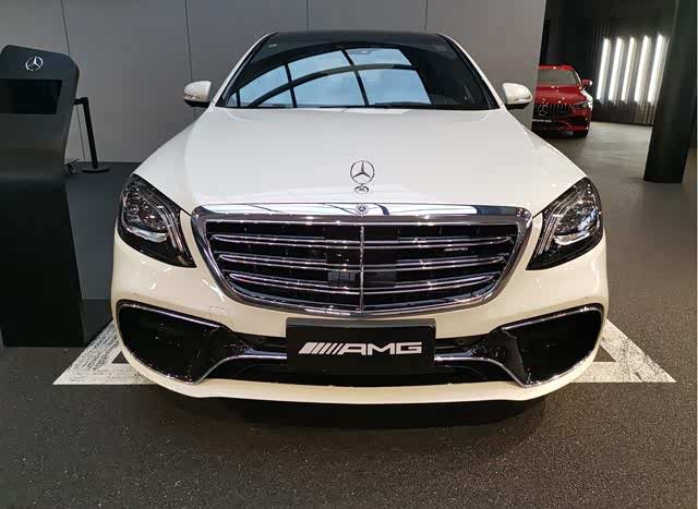 1685 | 回复: 0 奔驰s级论坛 奔驰s63白色真有气场