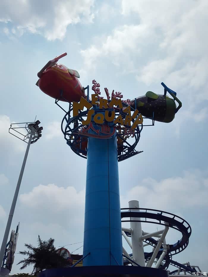 无锡长安车友会带妖五去上海欢乐谷