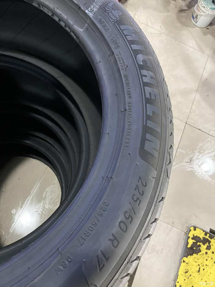 【图】给斯柯达野帝更换轮胎_yeti论坛_汽车之家论坛