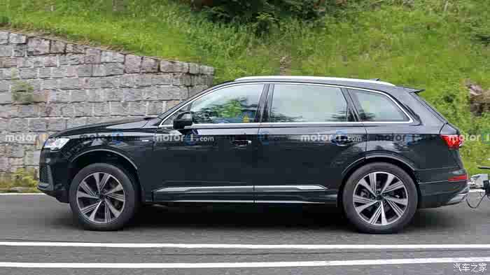 【图】下一代燃油版q7已经开展早期骡车路试_奥迪q7论坛_汽车之家论坛