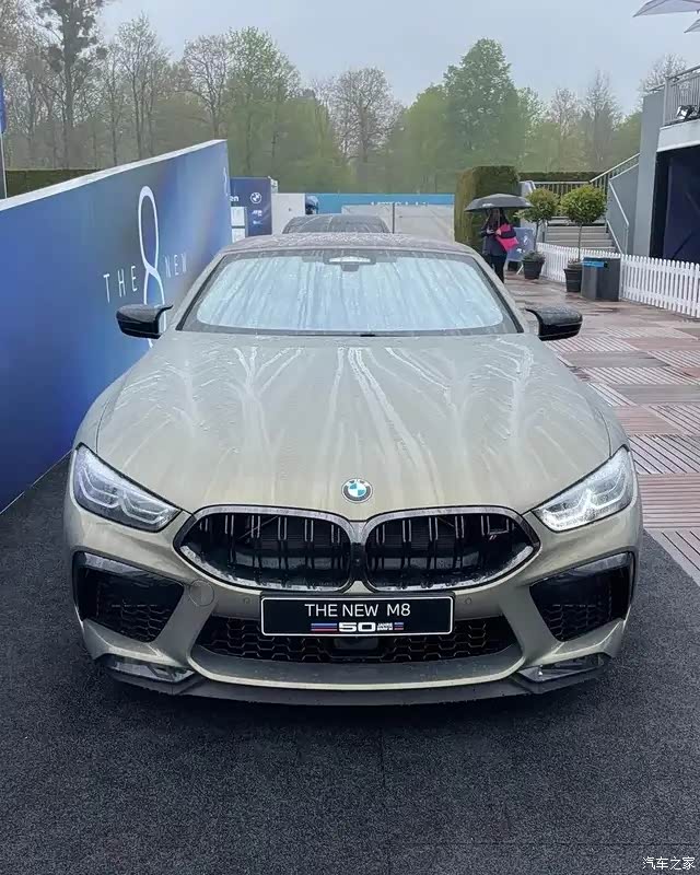 宝马m8海外
