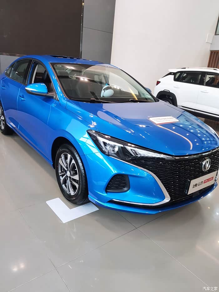 蓝色逸动plus 1.4t中配