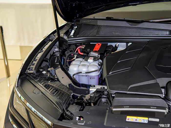 2022款大众途锐30tsi锐尊二十周年特别版