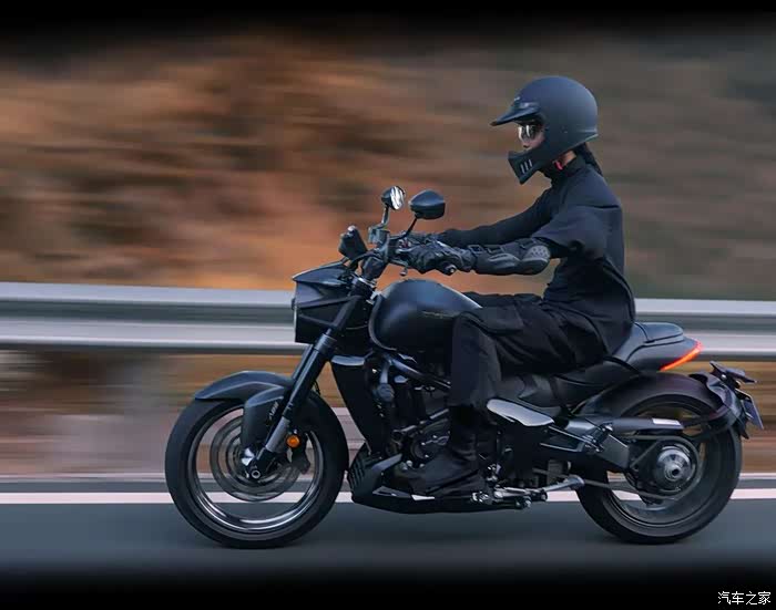 23800元升仕350s复古巡航低调上市配置依旧丰富