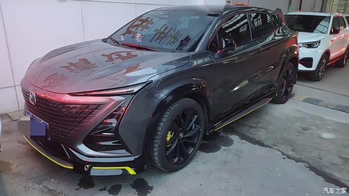 unit运动版黑武士搭配荧光黄