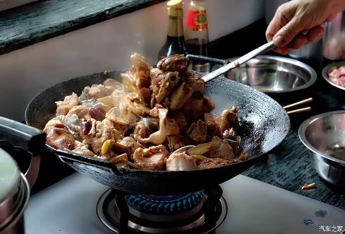 粤菜-龙虎凤的简介