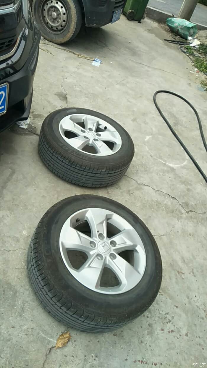 【图】出xrv原厂16寸轮毂轮胎_本田xr-v论坛_汽车之家论坛