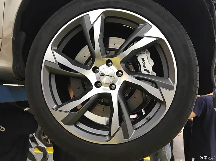 改装猫的脚步不停歇str轮毂上车记