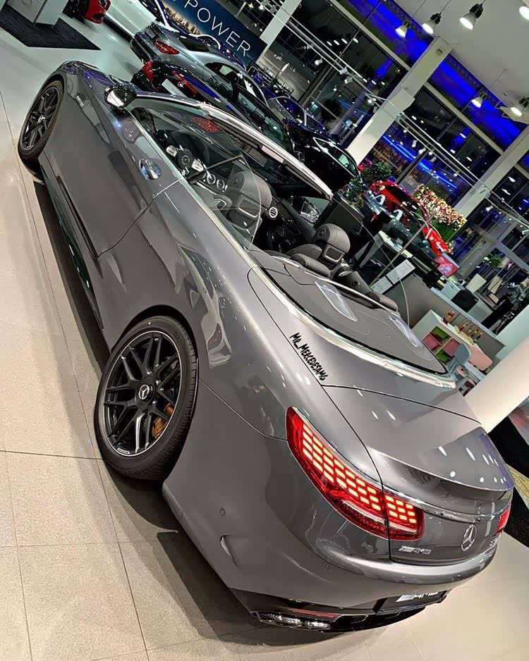 奔驰s63amg敞篷气场不凡