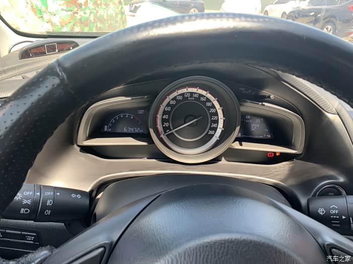 【图】一六款仪表盘掉漆到店免费更换_马自达3 昂克赛拉论坛_汽车之家