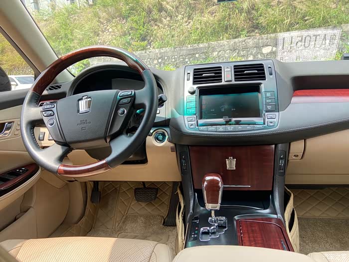 2010年13代皇冠沙龙漆面收拾篇