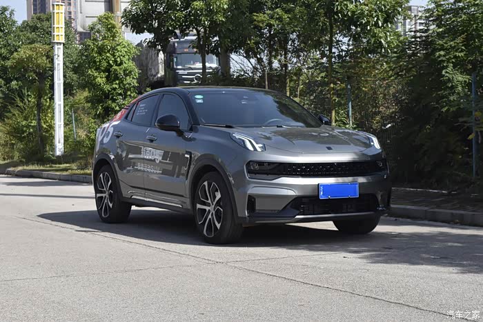 在领克05和奥迪q3之间纠结到店看车定乾坤