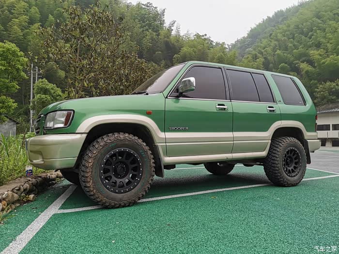 一代经典五十铃突路霸