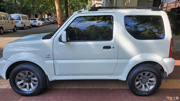 陕西出17年白色吉姆尼