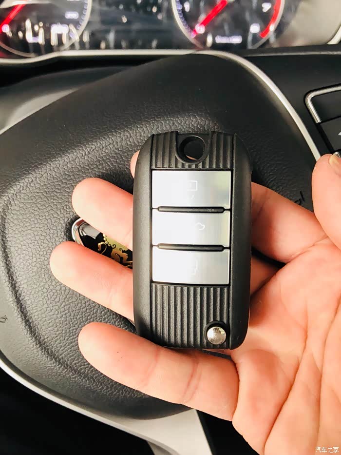 喜提荣威rx3我的第一辆车