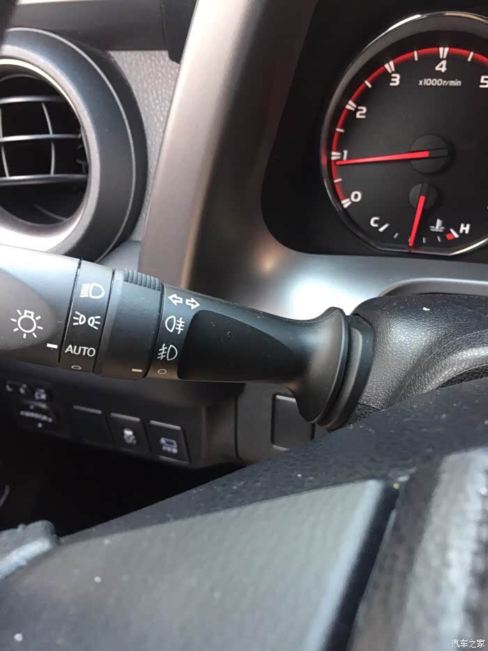 关于rav4自动远光灯不起作用的原因及解决办法