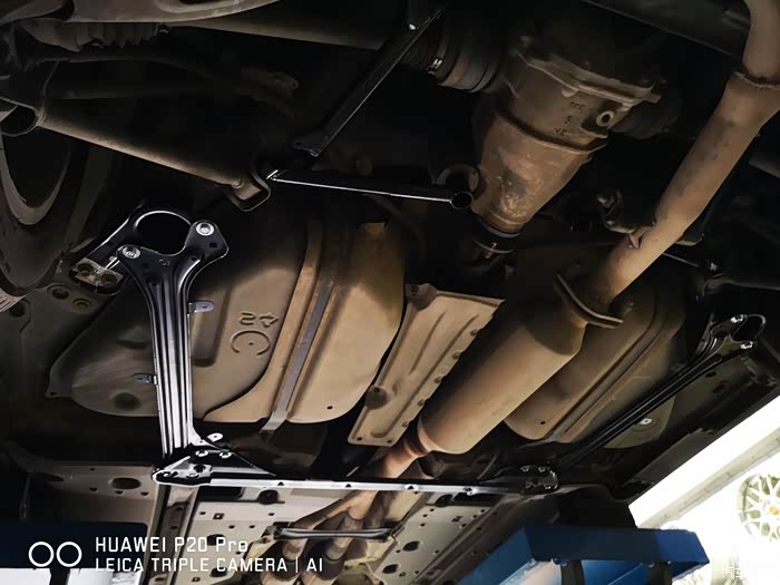 13代皇冠底加装盘加强件