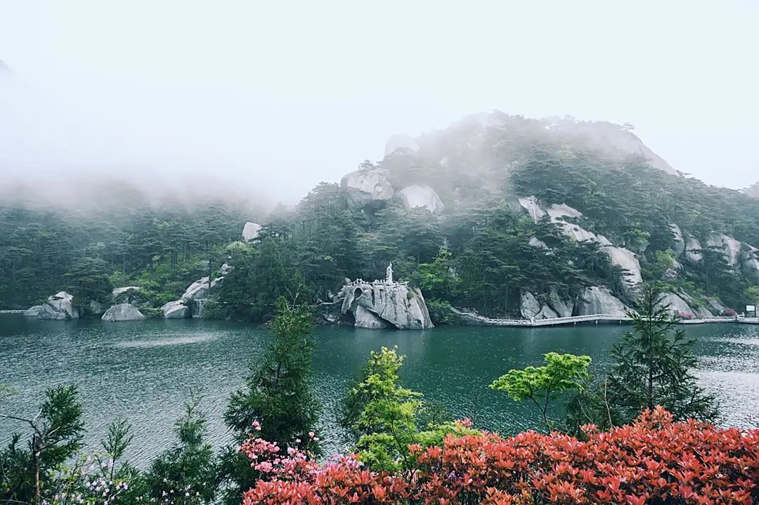 天柱山炼丹湖图片图片