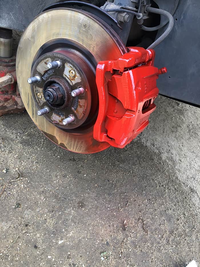 自己动手喷红色卡钳