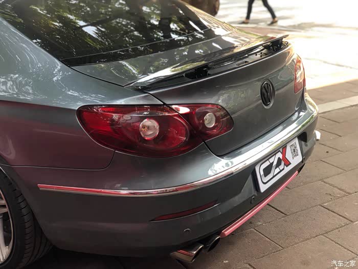 分享现款大众cc后尾箱升降尾翼