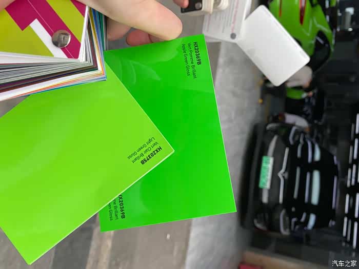 嘴炮妹妹来了特斯拉models改色苹果绿作业今天你原谅了吗