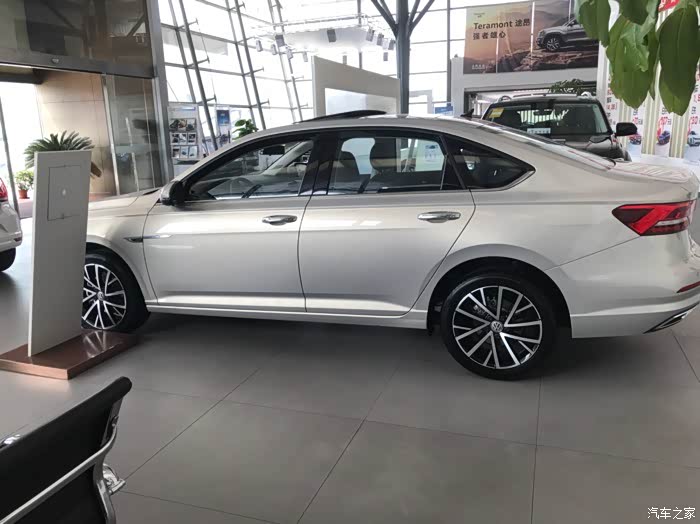 新一代朗逸plus你hold住嘛