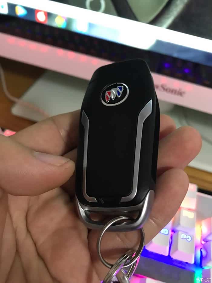 昂科雷旧钥匙更换新款