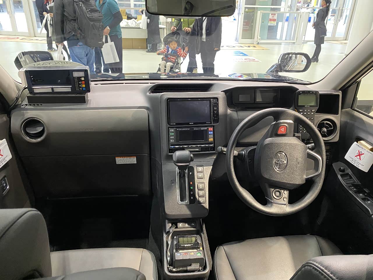 为了迎接2020年东京奥运会,丰田推出了专门设计的奥运出租车