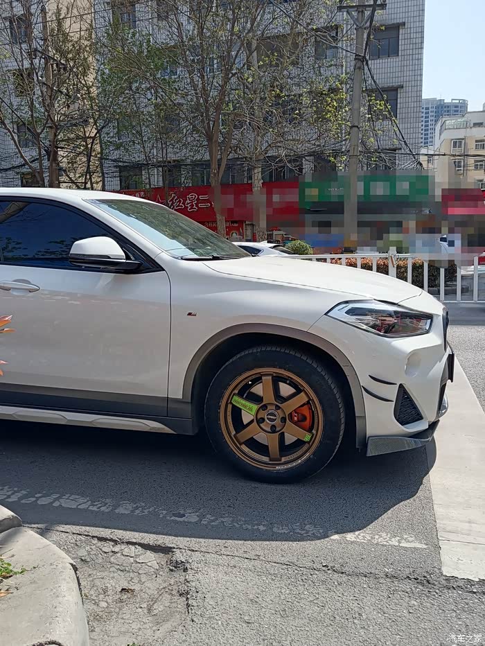 宝马x2更换18寸轮毂