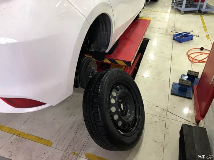 【图】直播途虎更换轮毂_yaris l 致炫论坛_汽车之家论坛