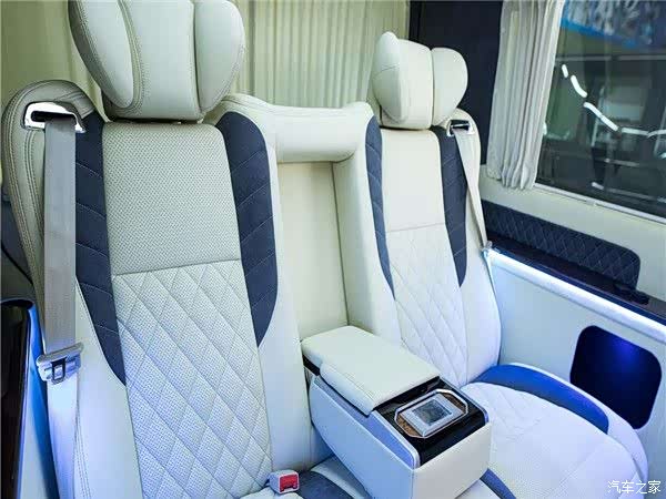 东风风行菱智m5改装木地板合正时尚外观诠释凌厉而霸气