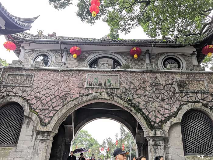 回复: 23 上海论坛 溪口蒋氏故居  蒋氏故居系群体建筑 包括了小洋楼