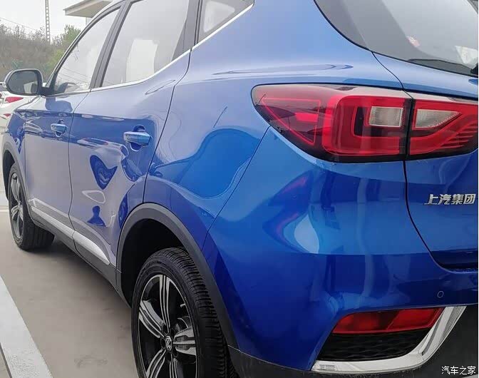 一抹激光蓝名爵zs提车