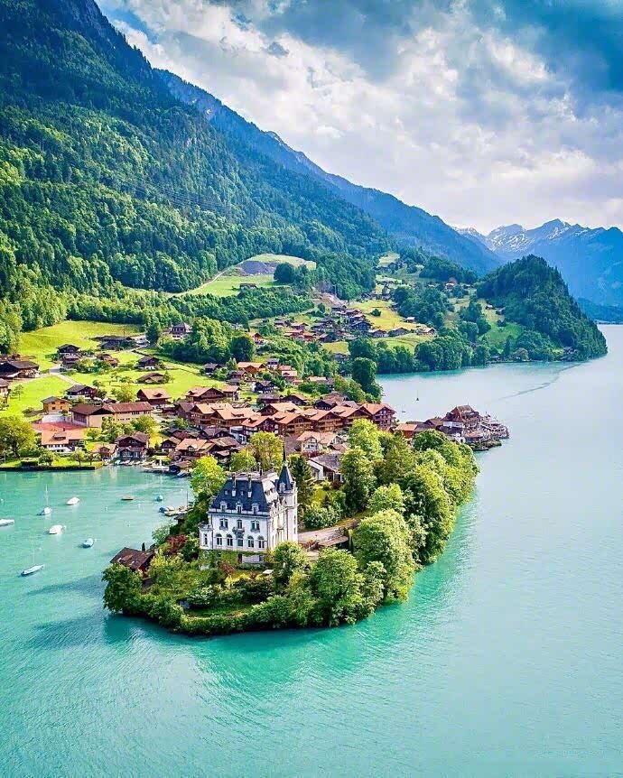 布里恩茨湖畔唯美的天堂般景色