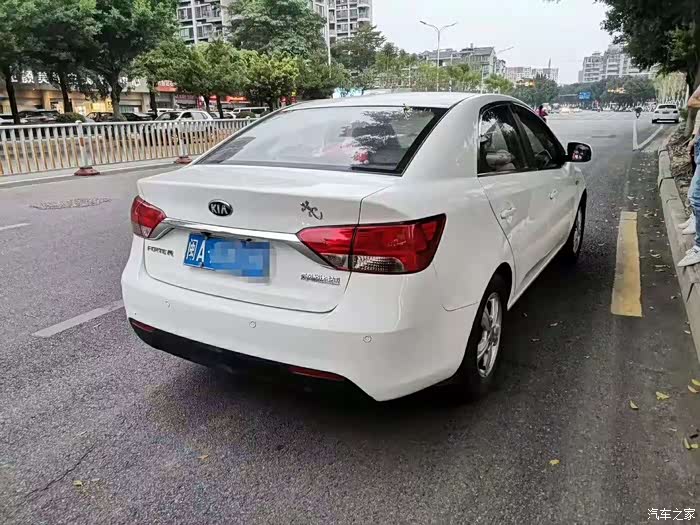 自用车出售15年起亚福瑞迪车况很好