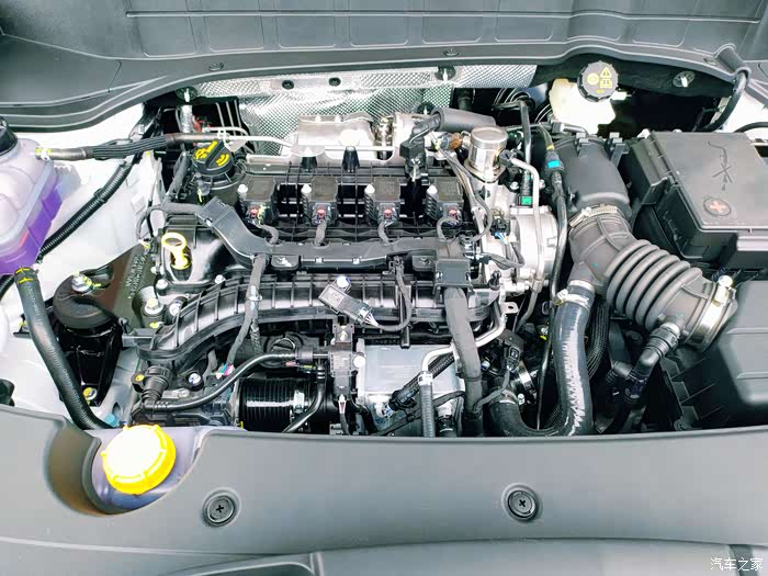 412 | 回复: 0 长安cs35plus论坛 外表差不多,内在有区别,cs35蓝鲸