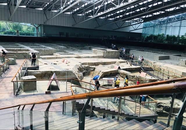 走到金沙遗址的挖掘现场之后,给了我好多感受,有感而发.