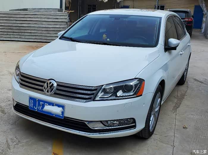 求白色新迈腾高配照片