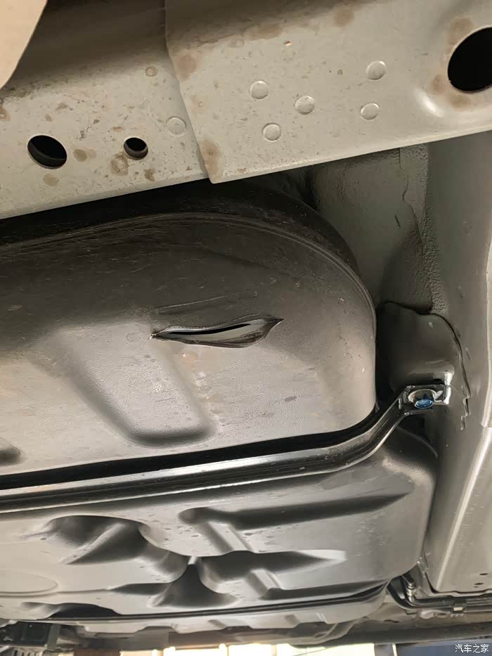 混动艾力绅油箱惊魂一刻