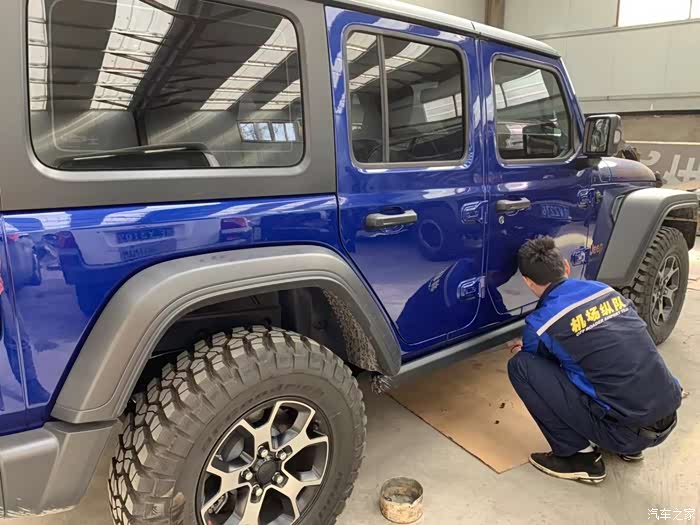 18款牧马人电动踏板