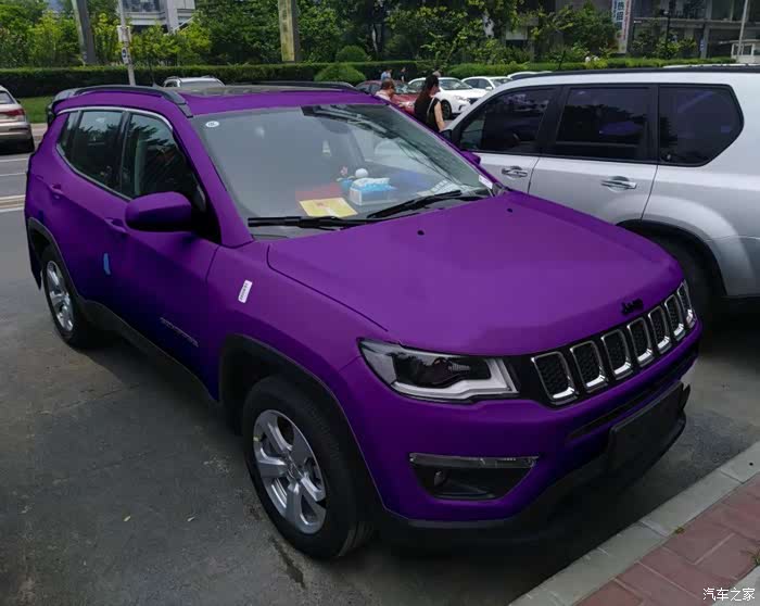 让群友帮忙p,其实我喜欢这个骚紫色!