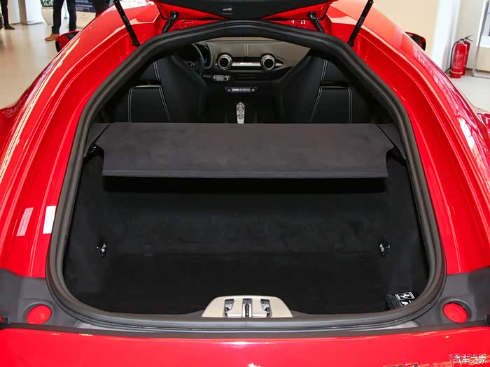 2017款法拉利812superfastv1265l