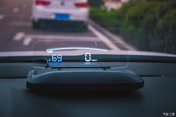 家家众测功能足够使用车萝卜hud抬头显示器测评