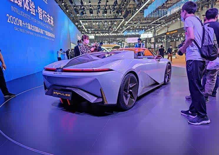 广汽传祺首款纯电动跑车引入arhud技术